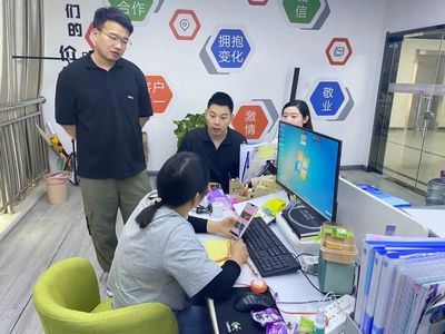 樅陽(yáng)縣電商中心 以服務(wù)為核心，以咨詢(xún)?yōu)闃蛄海尜x能縣域企業(yè)高質(zhì)量發(fā)展