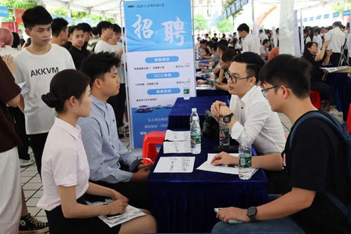 廣西交職院成功舉辦交通運(yùn)輸行業(yè)校園雙選會(huì)，企業(yè)管理咨詢(xún)成新亮點(diǎn)